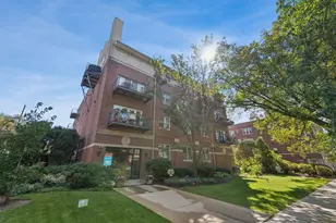 1319 Chicago Ave, Evanston, IL 60201 - Photo 1