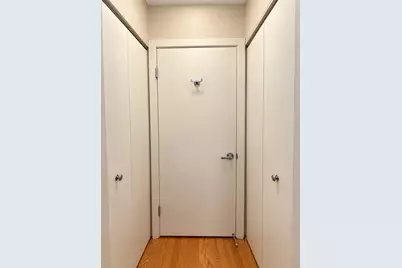 3610 N Pine Grove Avenue #304, Chicago, IL 60613 - Photo 10