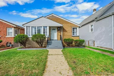 11308 S Avenue N, Chicago, IL 60617 - Photo 4