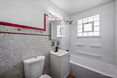11308 S Avenue N, Chicago, IL 60617 - Photo 12