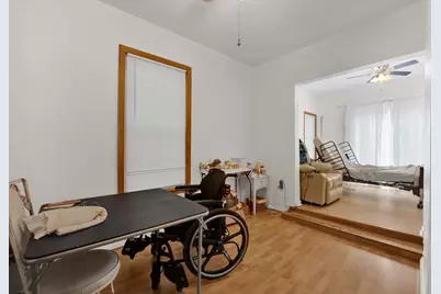 4829 W Hutchinson Street, Chicago, IL 60641 - Photo 10