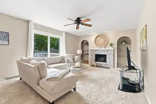 110 Naden Ct, Yorkville, IL 60560 - Photo 10