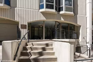 1340 N Dearborn Pkwy, Chicago, IL 60610 - Photo 10