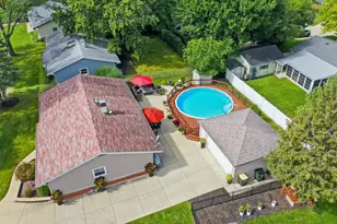 382 Maple Ln, Elk Grove Village, IL 60007 - Photo 32