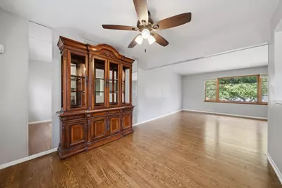 217 E Central Avenue, Lombard, IL 60148 - Photo 4