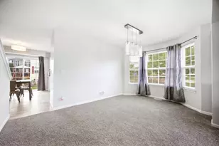 193 Bloomfield Dr, Woodstock, IL 60098 - Photo 6