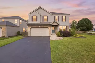 193 Bloomfield Dr, Woodstock, IL 60098 - Photo 1