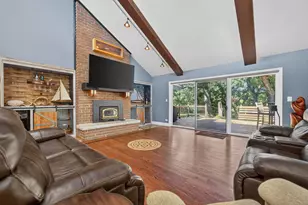 7707 N Valley Hill Rd, Woodstock, IL 60098 - Photo 4