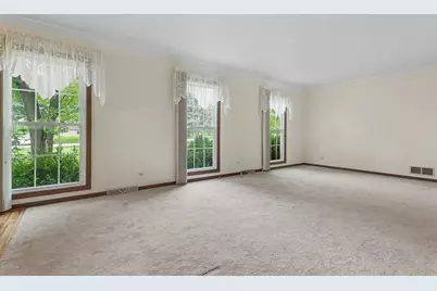 4N649 Petersdorf Road, West Chicago, IL 60185 - Photo 2