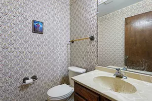 4N649 Petersdorf Rd, West Chicago, IL 60185 - Photo 12