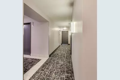 2 E Erie Street #3005, Chicago, IL 60611 - Photo 30