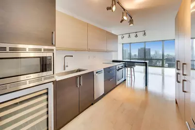 2 E Erie Street #3005, Chicago, IL 60611 - Photo 8