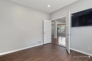 408 Pinehurst Ct, Gurnee, IL 60031 - Photo 20