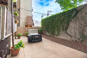 926 W Barry Ave, Chicago, IL 60657 - Photo 16