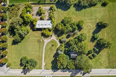 870 Simons Road, Oswego, IL 60543 - Photo 1