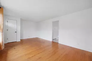9340 S University Ave, Chicago, IL 60619 - Photo 6