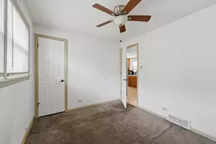 9340 S University Ave, Chicago, IL 60619 - Photo 14