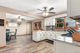 917 McCarthy Rd, Lemont, IL 60439 - Photo 6