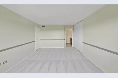 141 N La Grange Road #901, La Grange, IL 60525 - Photo 20