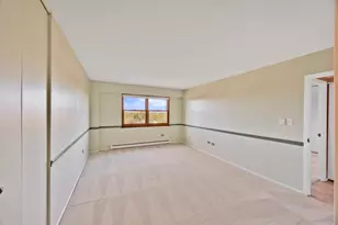 141 N La Grange Rd, La Grange, IL 60525 - Photo 18