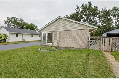 3 Walnut Street, Carpentersville, IL 60110 - Photo 22