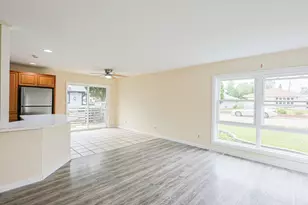 3 Walnut St, Carpentersville, IL 60110 - Photo 6