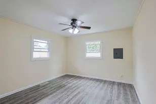 3 Walnut St, Carpentersville, IL 60110 - Photo 14