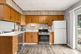 1407 Fulton St, Streator, IL 61364 - Photo 14