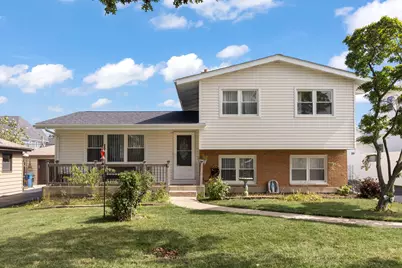 639 N Indiana Street, Elmhurst, IL 60126 - Photo 1