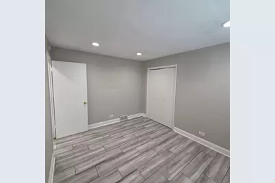 10301 Minnick Avenue, Oak Lawn, IL 60453 - Photo 22
