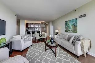 1841 S Calumet Ave, Chicago, IL 60616 - Photo 12