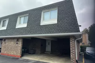 2856 West Touhy Avenue, Chicago, IL 60645 - Photo 1