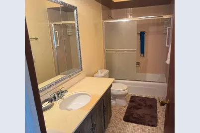 2856 W Touhy Avenue #H, Chicago, IL 60645 - Photo 14