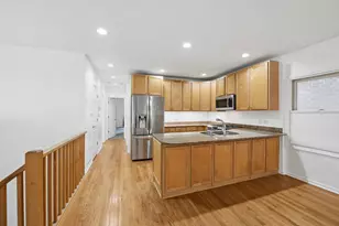 1450 W Erie St, Chicago, IL 60642 - Photo 8