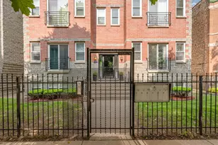 4850 S Champlain Ave, Chicago, IL 60615 - Photo 2
