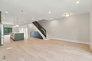 3116 N Western Ave, Chicago, IL 60618 - Photo 10