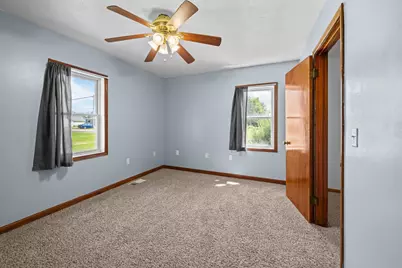 101 E 7th Street, Sherrard, IL 61281 - Photo 18