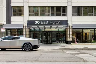 30 E Huron St, Chicago, IL 60611 - Photo 4
