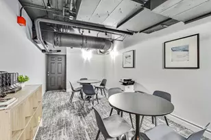 30 E Huron St, Chicago, IL 60611 - Photo 30