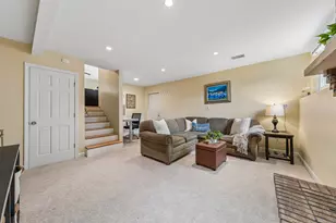 1501 E Elm St, Wheaton, IL 60189 - Photo 12