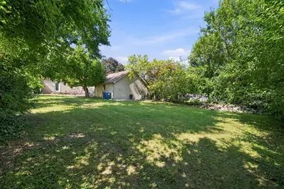 2115 Halsey Drive, Des Plaines, IL 60018 - Photo 20