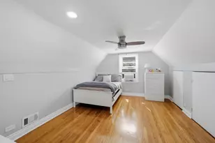 2115 Halsey Dr, Des Plaines, IL 60018 - Photo 16