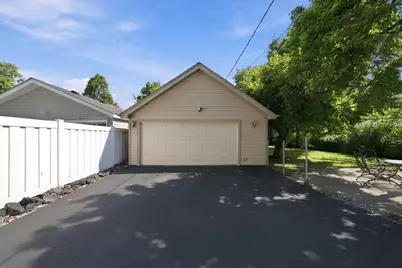 2115 Halsey Drive, Des Plaines, IL 60018 - Photo 22