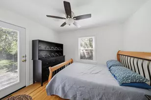 2115 Halsey Dr, Des Plaines, IL 60018 - Photo 12