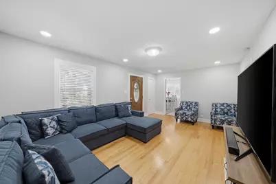 2115 Halsey Drive, Des Plaines, IL 60018 - Photo 6