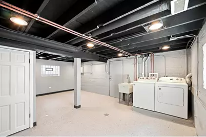 5941 W Waveland Avenue, Chicago, IL 60634 - Photo 20