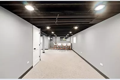 5941 W Waveland Avenue, Chicago, IL 60634 - Photo 18
