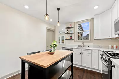 5941 W Waveland Avenue, Chicago, IL 60634 - Photo 8
