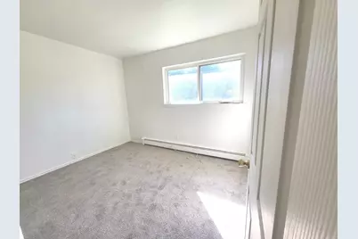 205 Marian Parkway #2A, Crystal Lake, IL 60014 - Photo 8
