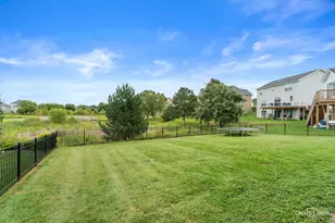 991 S Carly Cir, Yorkville, IL 60560 - Photo 28